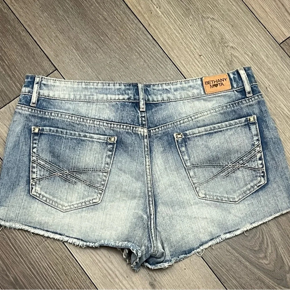 Bethany Mota High Rise Shorty Blue Jean Shorts Womens  Aztec Pattern Studs 10 - Picture 8 of 9